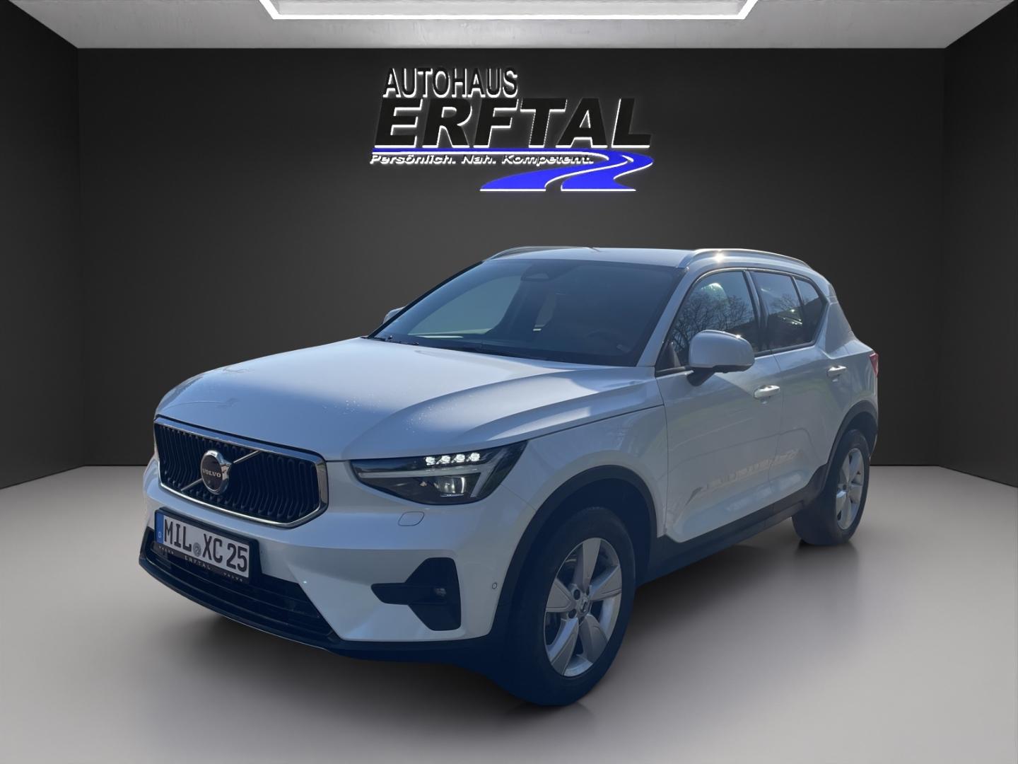Volvo XC40 B3 Core 2WD Navi Digitales Cockpit Soundsys