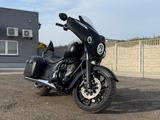 Indian Chieftain Dark Horse - Offers
