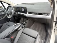 BMW 220 - Vorschau Bild 13