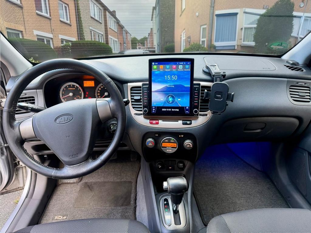 Kia Rio 1,4 Automatik und pdc