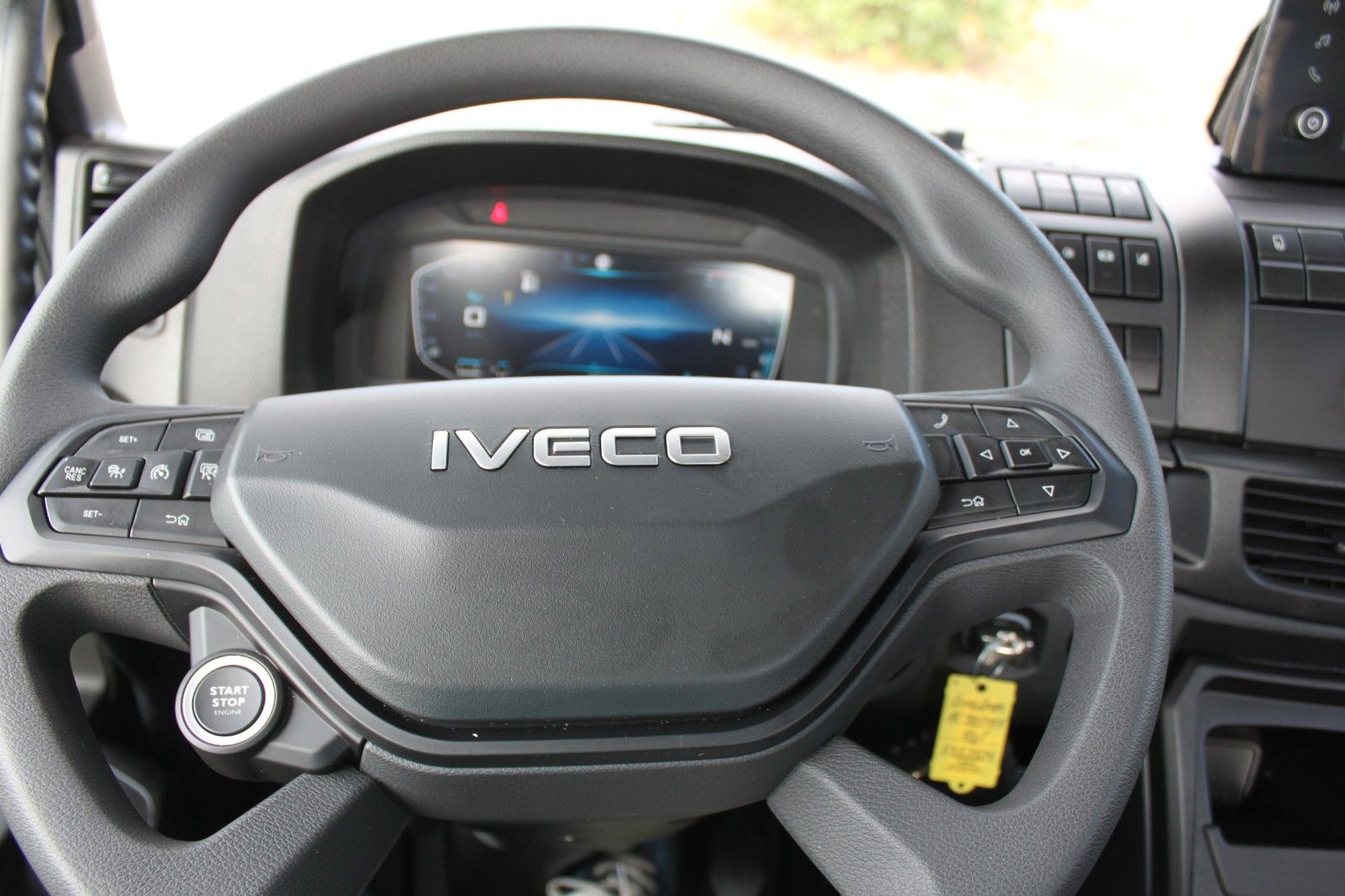 Fahrzeugabbildung Iveco EuroCargo ML80E22K neues Modell