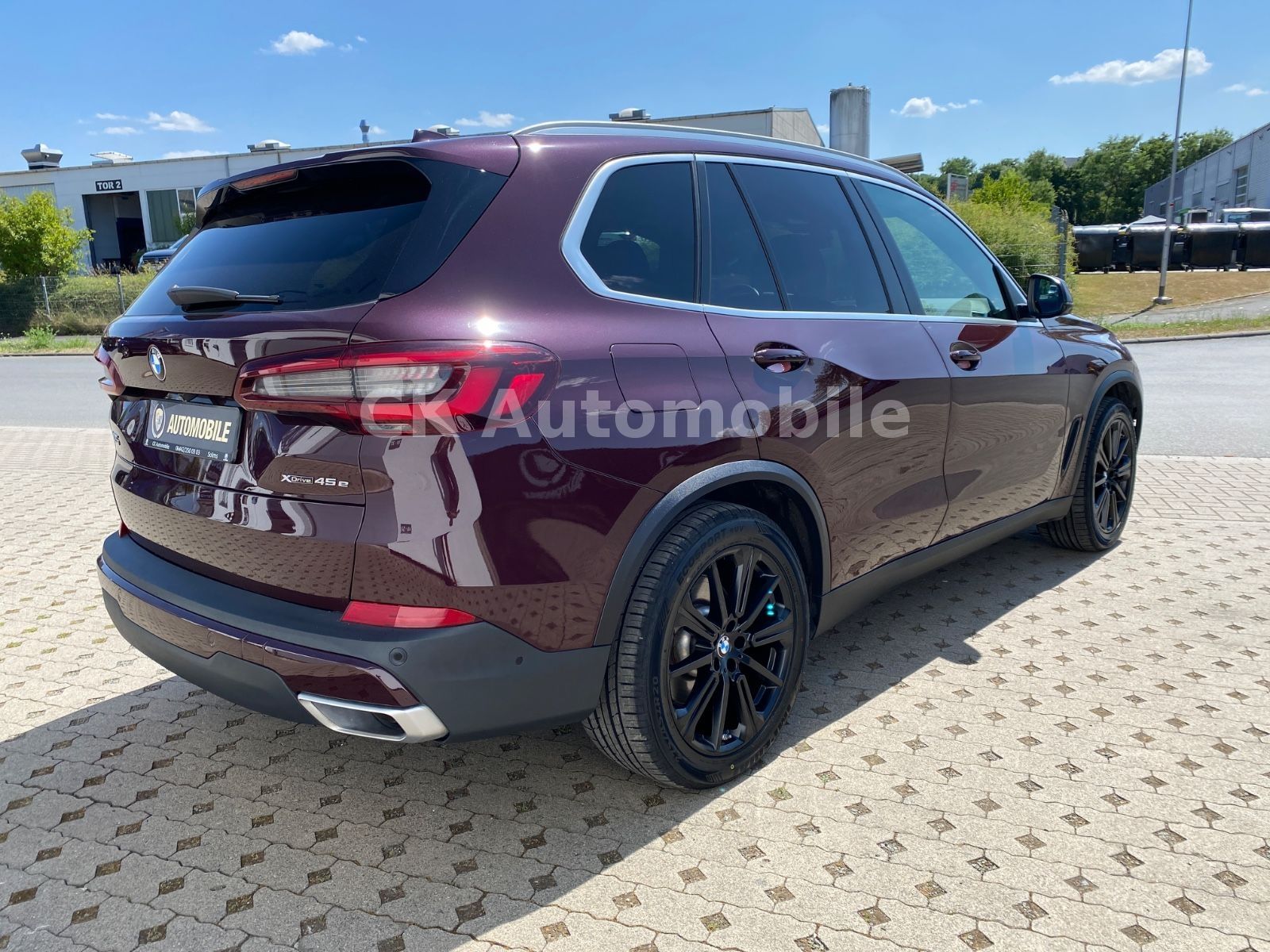 Fahrzeugabbildung BMW X5 xDrive 45e Individual/HeadUp/360°Kam/LED/AHK