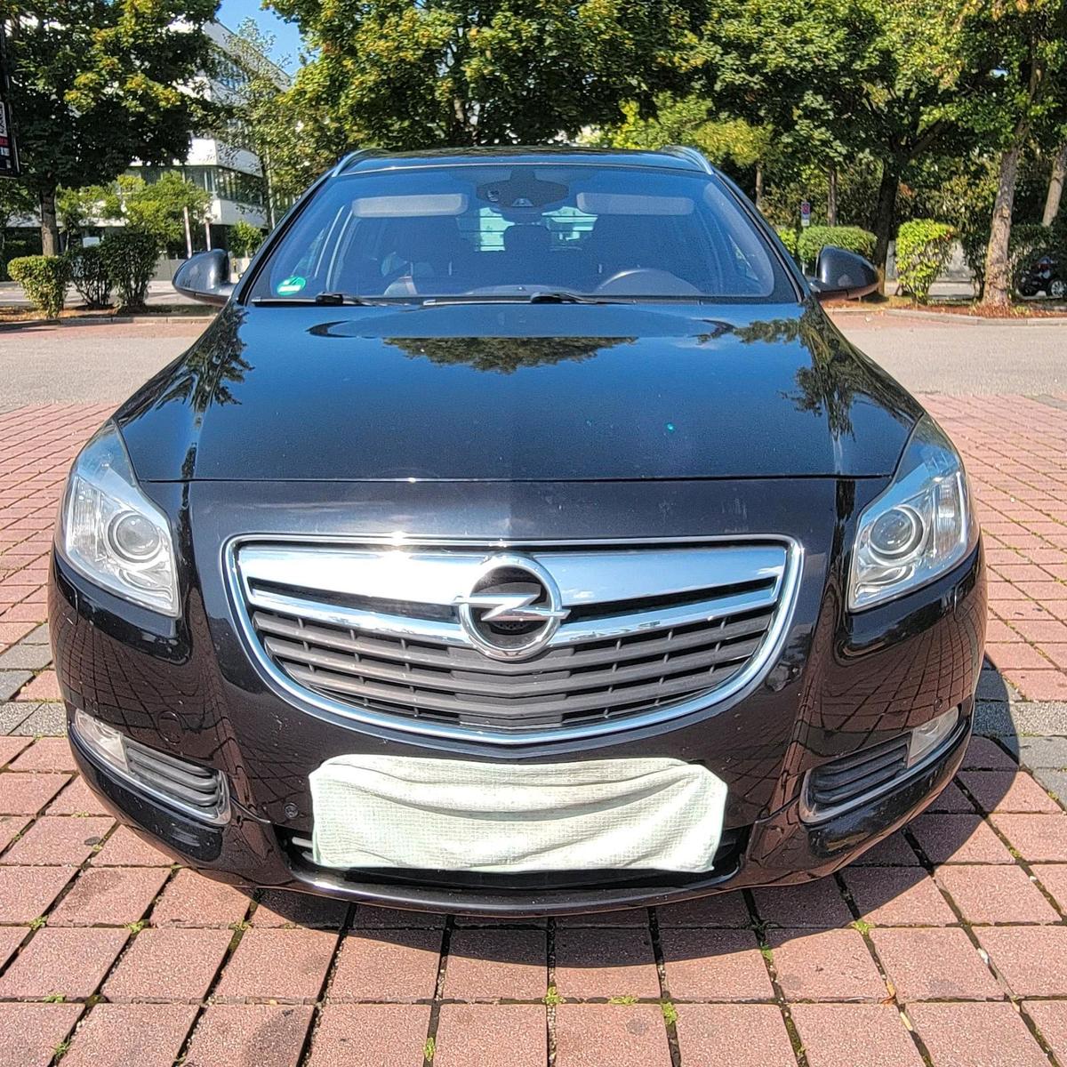 Opel Insignia 2013 — interior