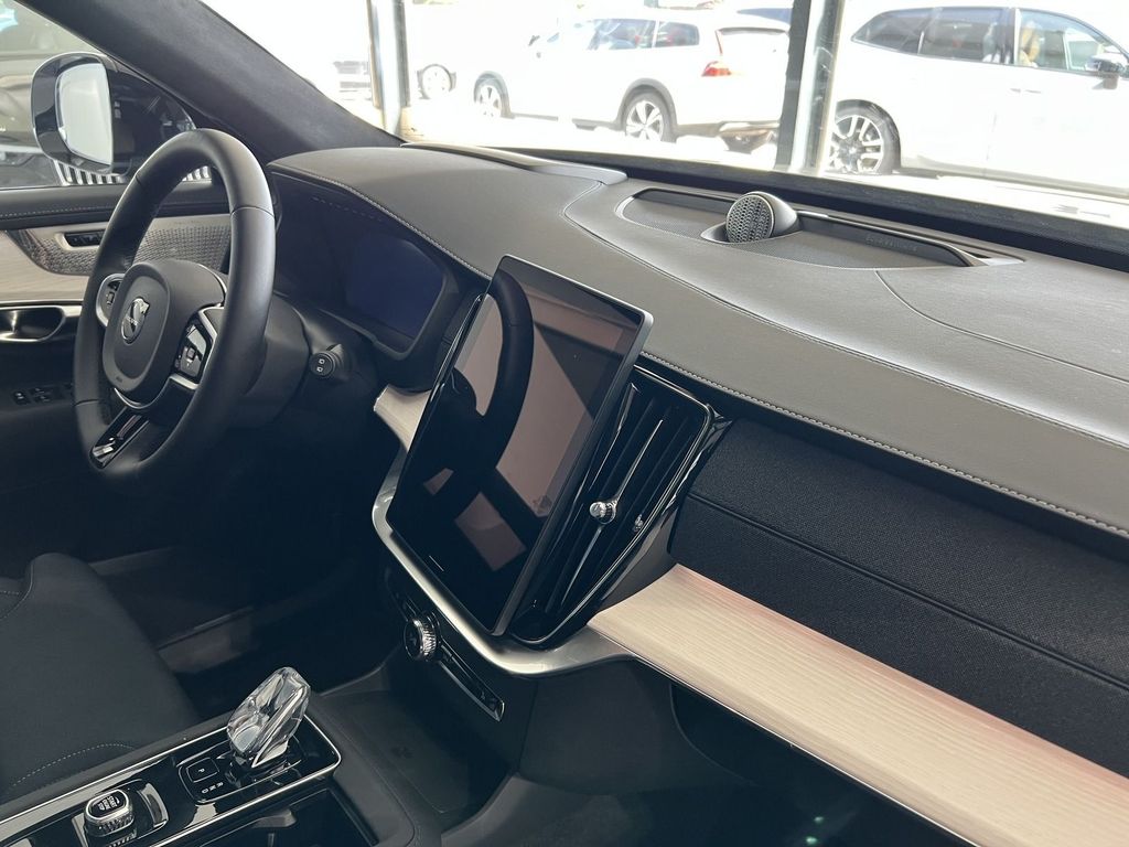 Volvo XC90 T8 Ultra Dark Recharge AWD FACELIFT UPE105K