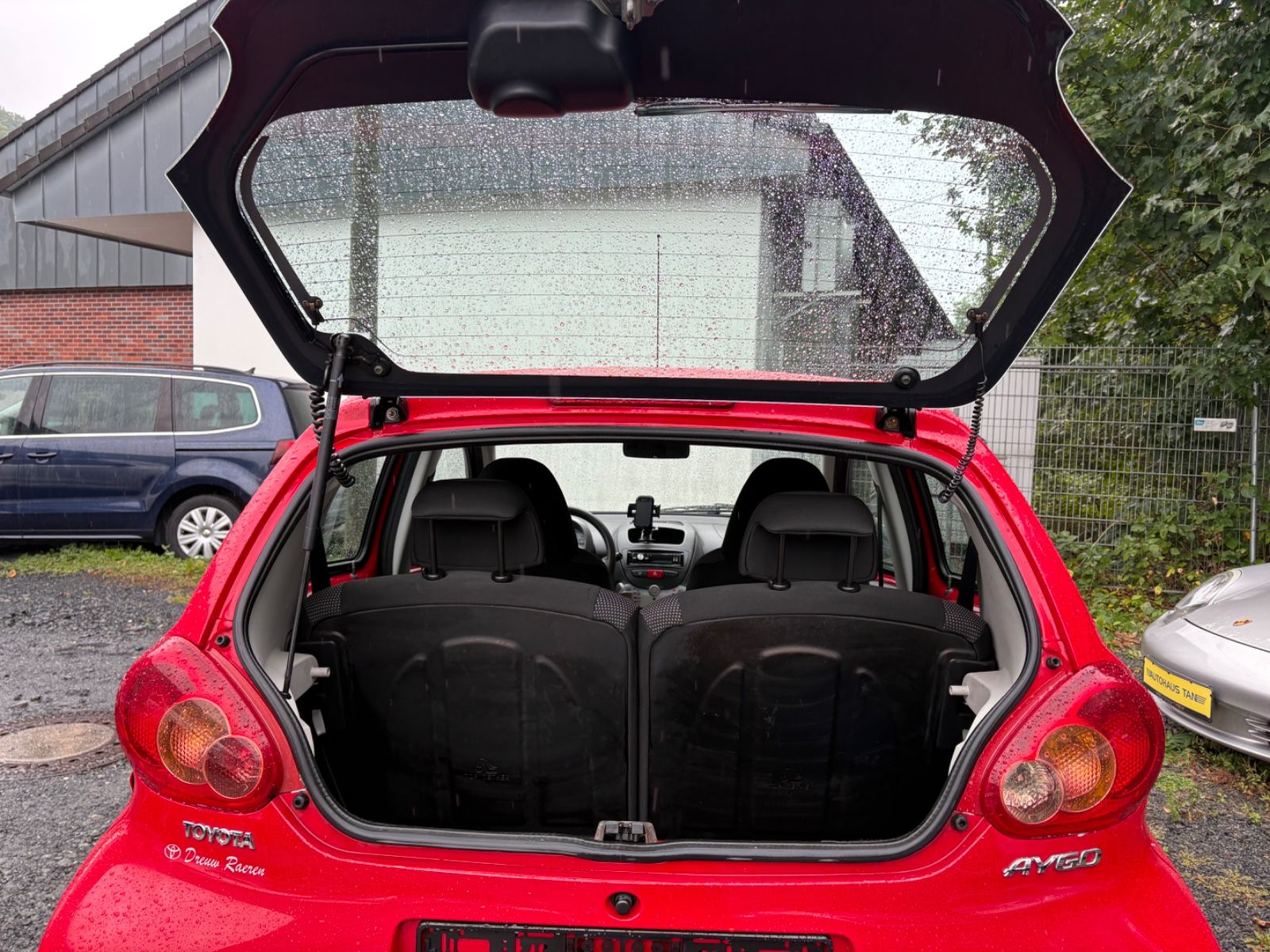 Fahrzeugabbildung Toyota Aygo AYGO * TÜV & Ölwechsel NEU *