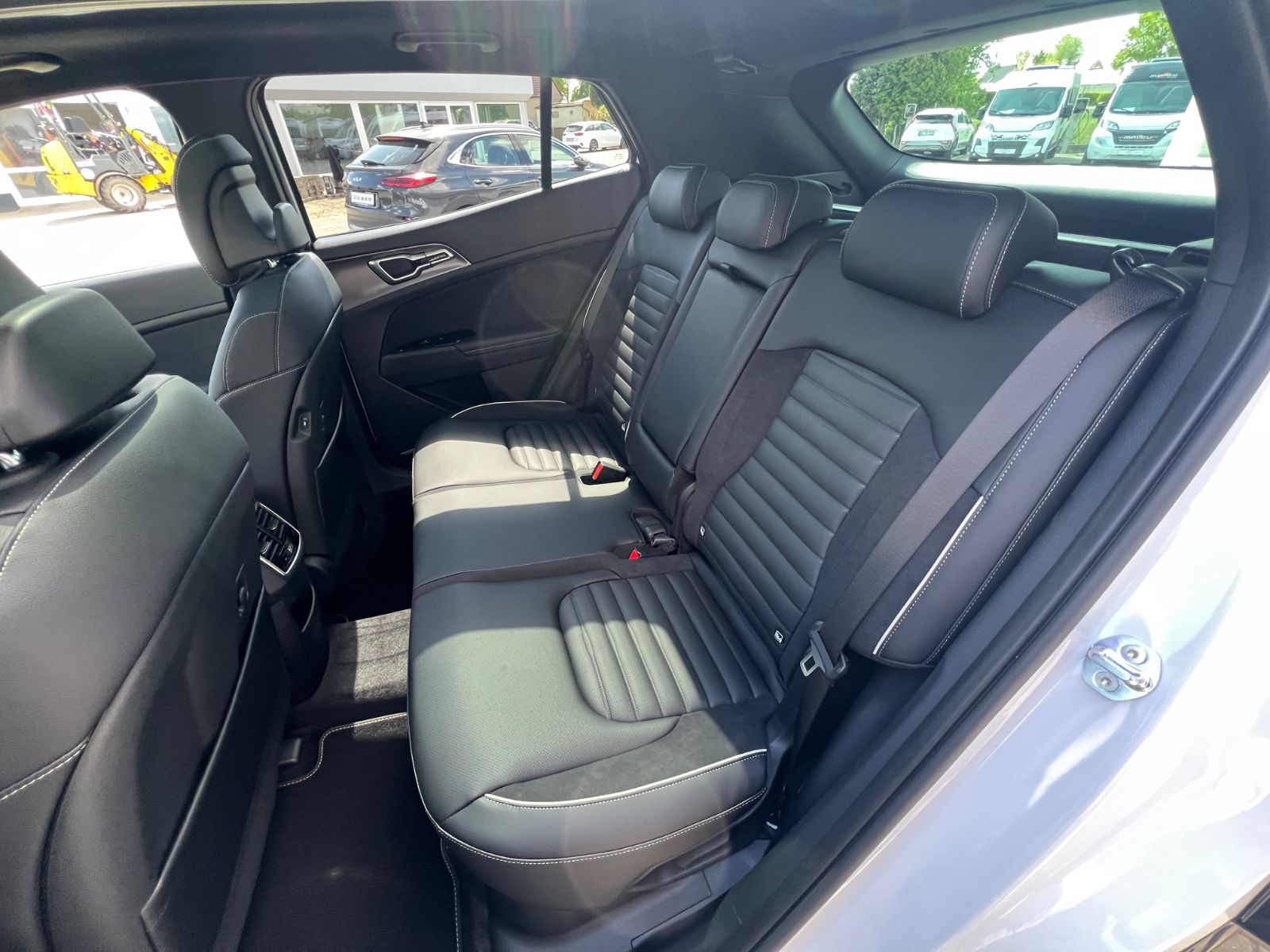 Fahrzeugabbildung Kia Sportage GT-Line HEV AWD SD GD DRI SOUN