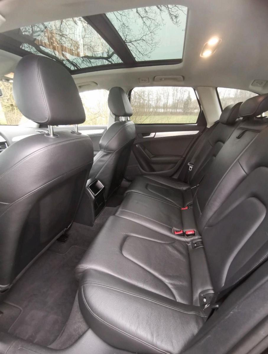 Audi A4 2011 — photo 6