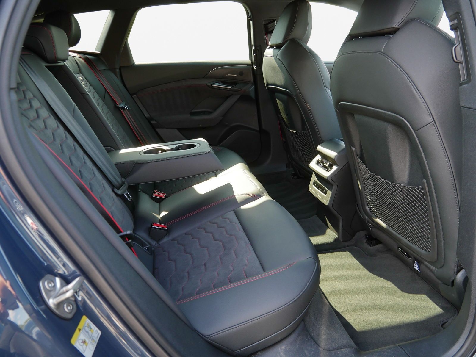 Audi S6 e-tron - Bild 17