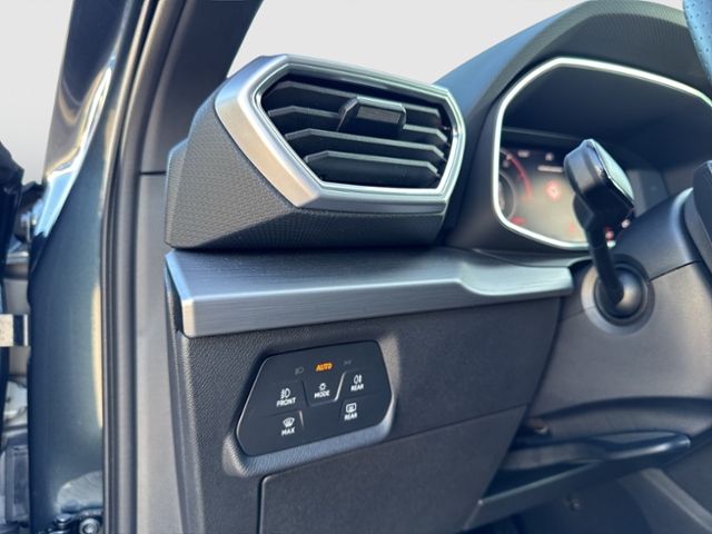 Leon FR 1.5eTSI DSG NAVI AHK KAMERA SHZG LED KLI