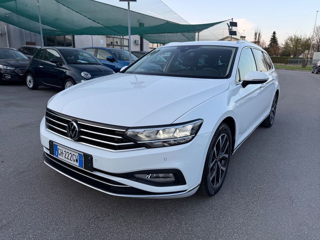 Image of Volkswagen Passat