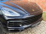 Porsche Cayenne E-Hybrid-PASM-MEMORY-CHRONO-AHK-DAB-MWST - Porsche: Plug-In Hybrid, Geländewagen, Automatik