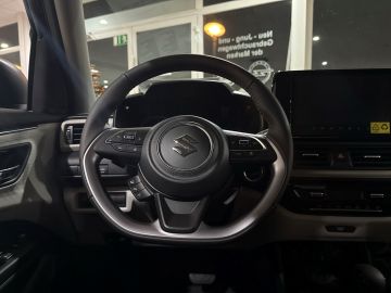 Bild 14 Suzuki Swift Comfort+ CVT Navi LED ACC Apple CarPlay An