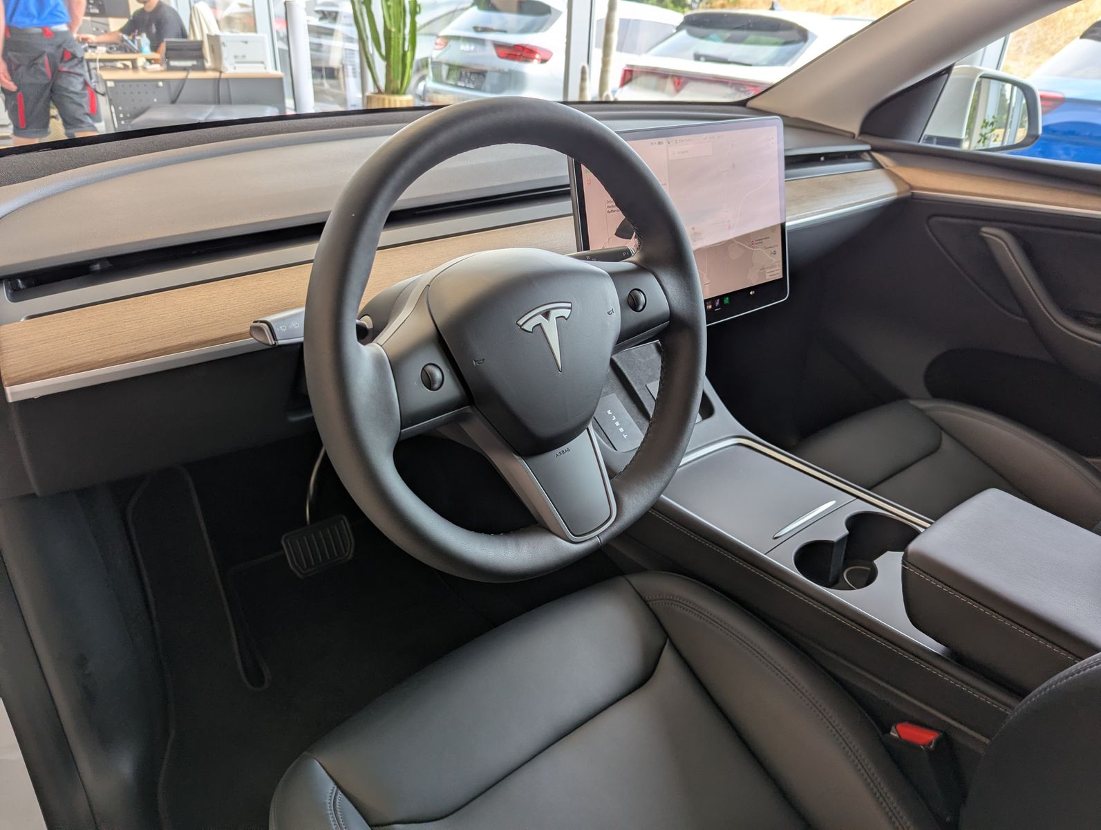 Tesla Model Y Long Range Dual AWD EAP AHK SOH-93,7% foto 24