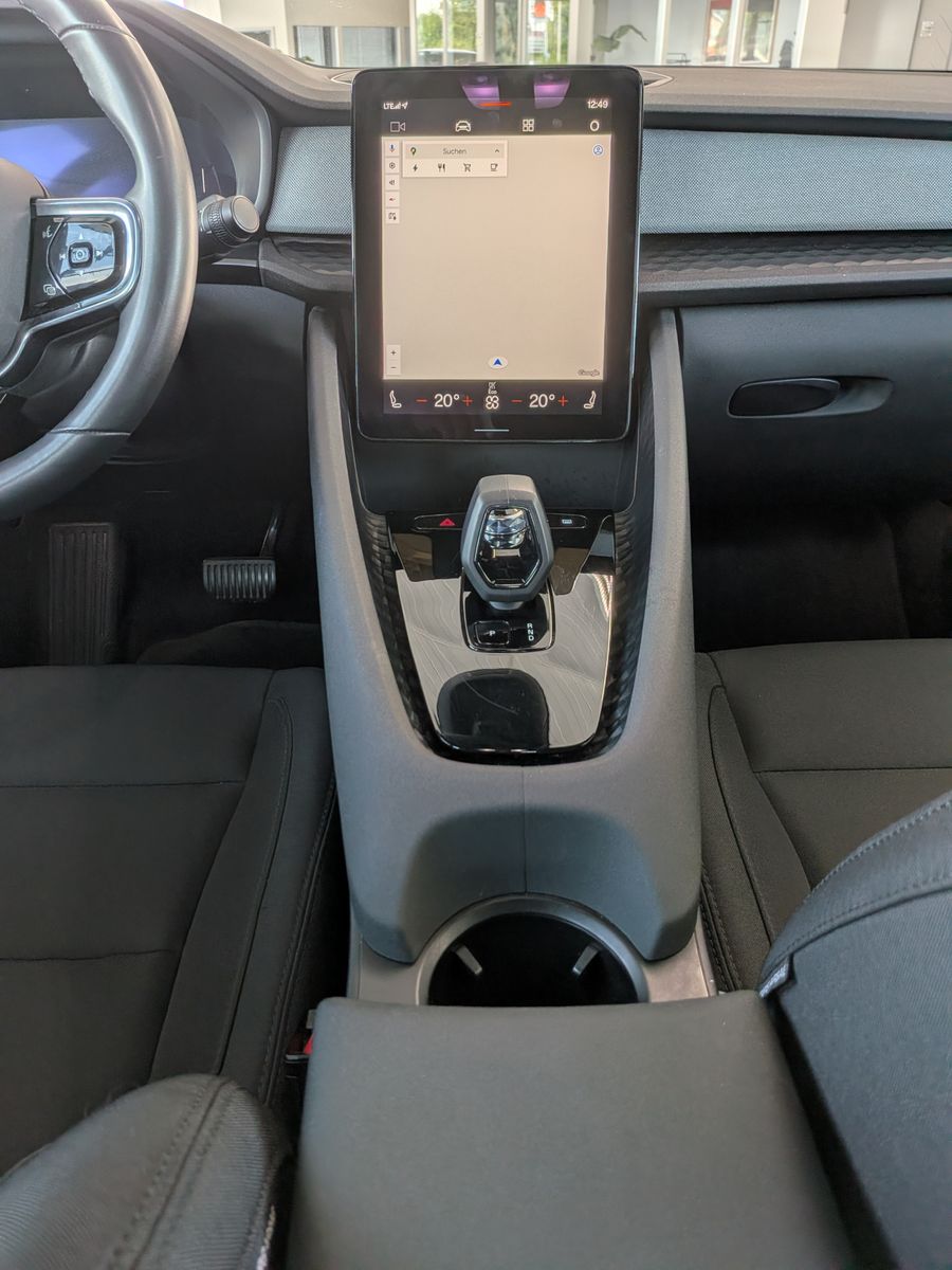 Fahrzeugabbildung Polestar 2 78KWh Long Range Pilot Virtu Memo LED 360° ACC