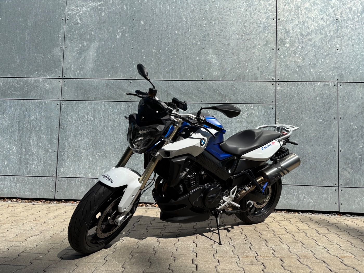 Fahrzeugabbildung BMW F 800 R Touren- und Dynamikpaket