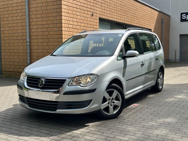 Volkswagen Touran Conceptline/PDC/TEMPOMAT/PDC/KLIMAAUTO///