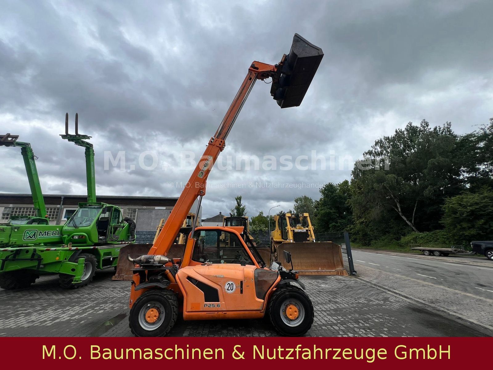 Fahrzeugabbildung Merlo P 25.6 / SW / Palettengabel / Schaufel