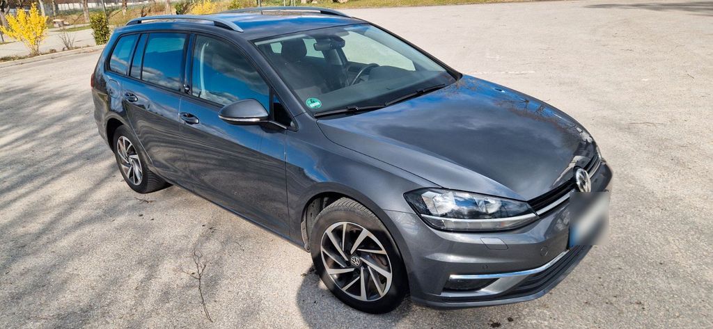 Image of Volkswagen Golf