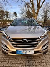 Hyundai TUCSON 2.0 CRDi Premium Plus 2WD EU Reimport - Reimport gebraucht