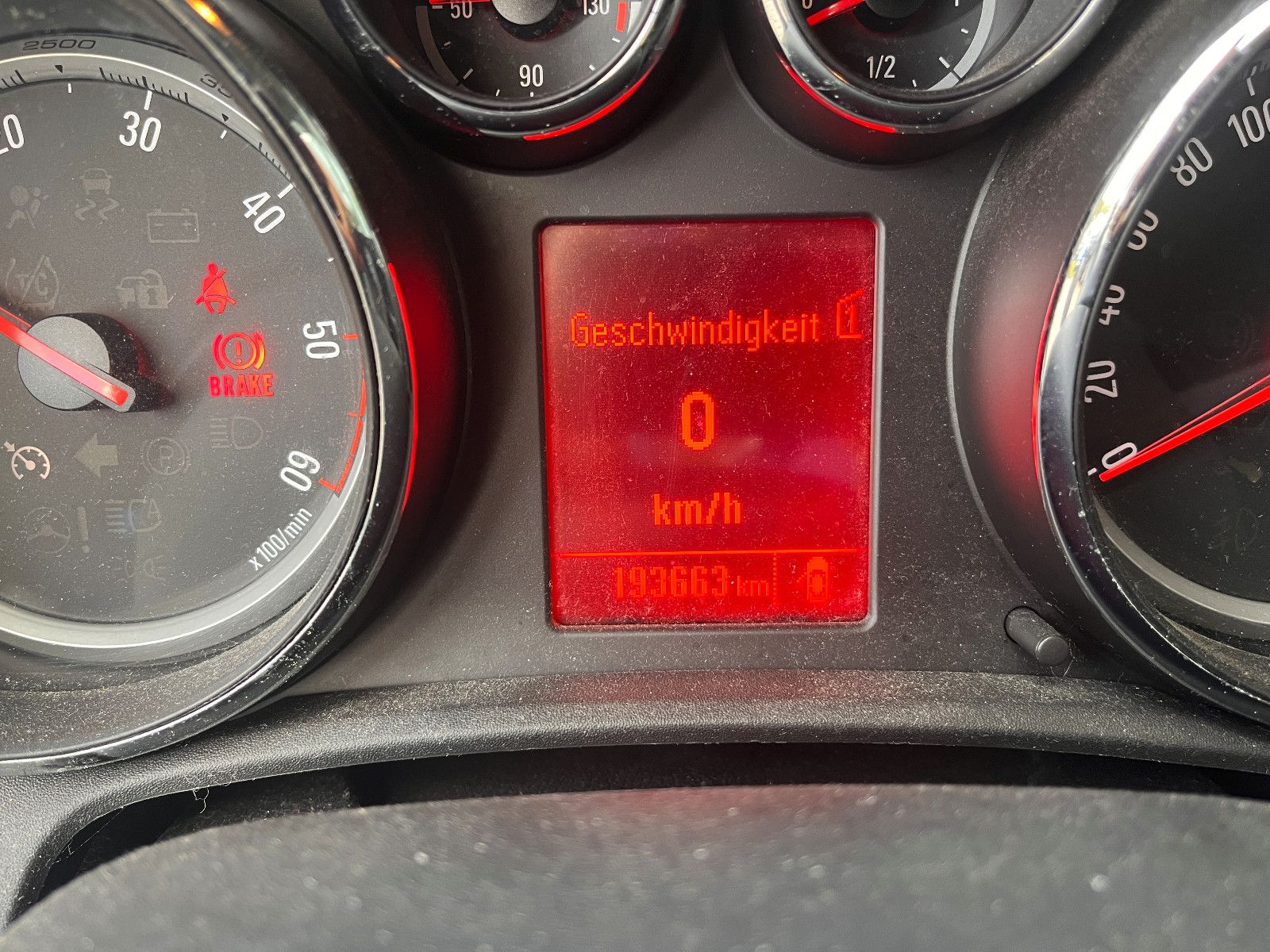 Fahrzeugabbildung Opel Astra J ST Selection 1.3 CDTi leichter Frontsch.