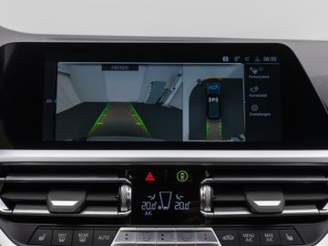 Fahrzeugabbildung BMW 330e xD Sport Line 360°DAB Stop&Go LED Alarm AHK