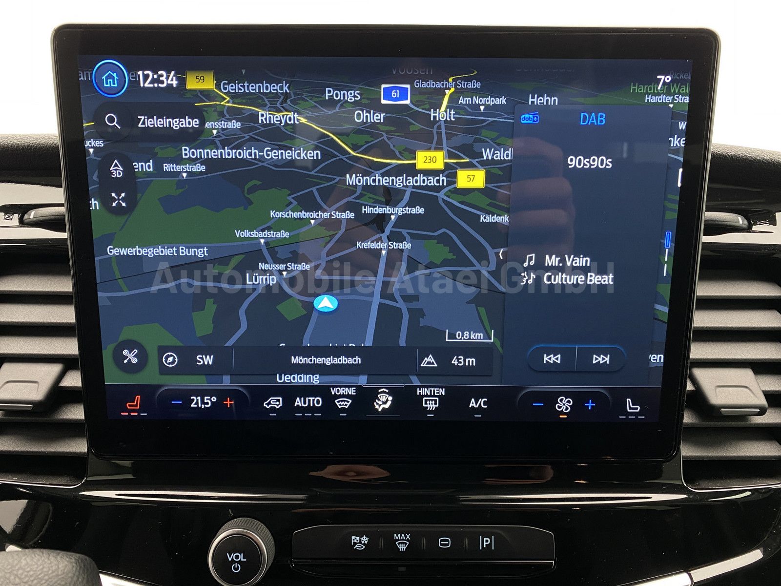 Fahrzeugabbildung Ford Transit 350 L3H2 Automatik *Facelift* NAVI (3813