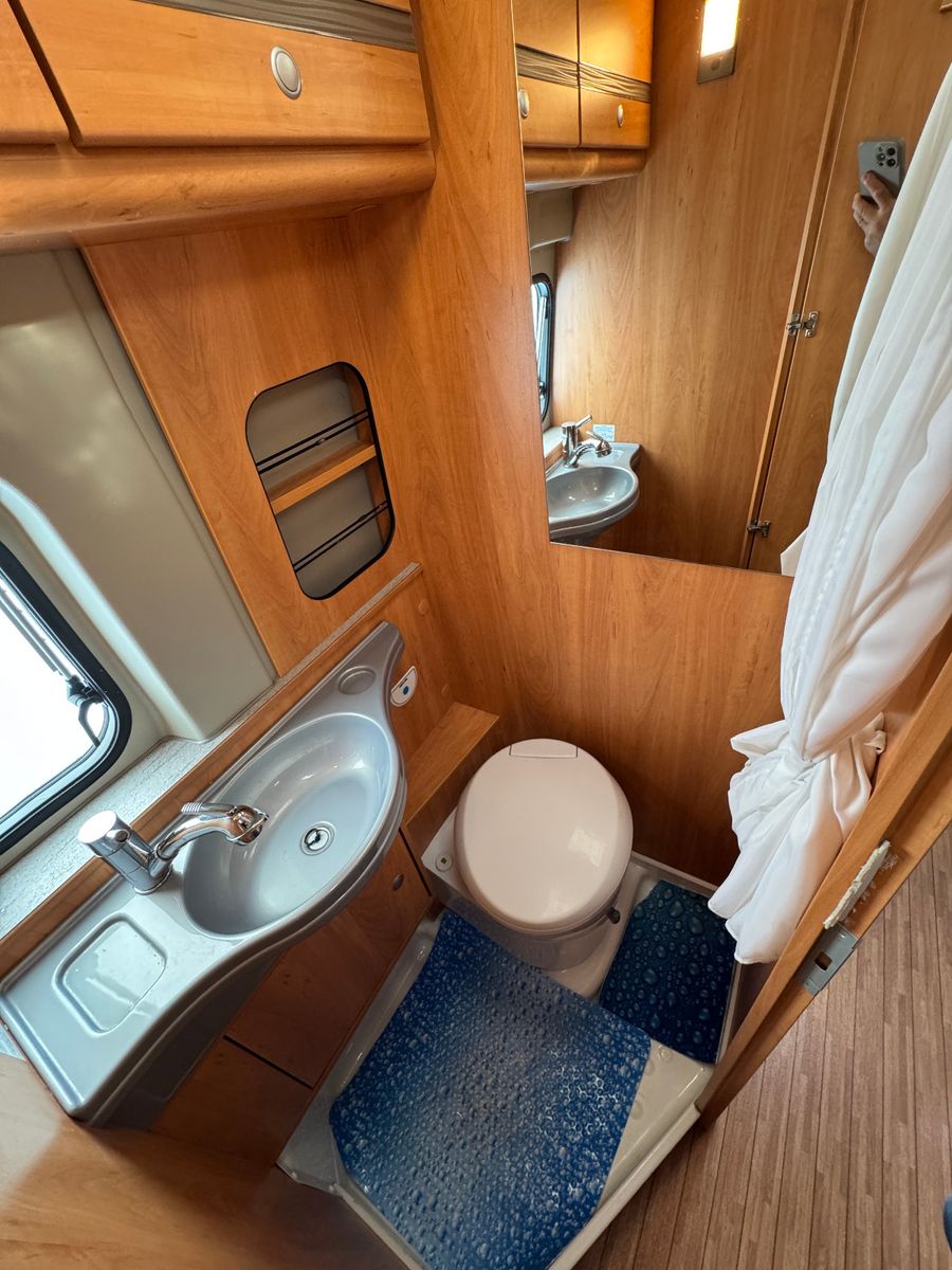 Fahrzeugabbildung Pössl ROADCAMP 540 SOLAR TV KAMERA MARKISE BETTUMBAU