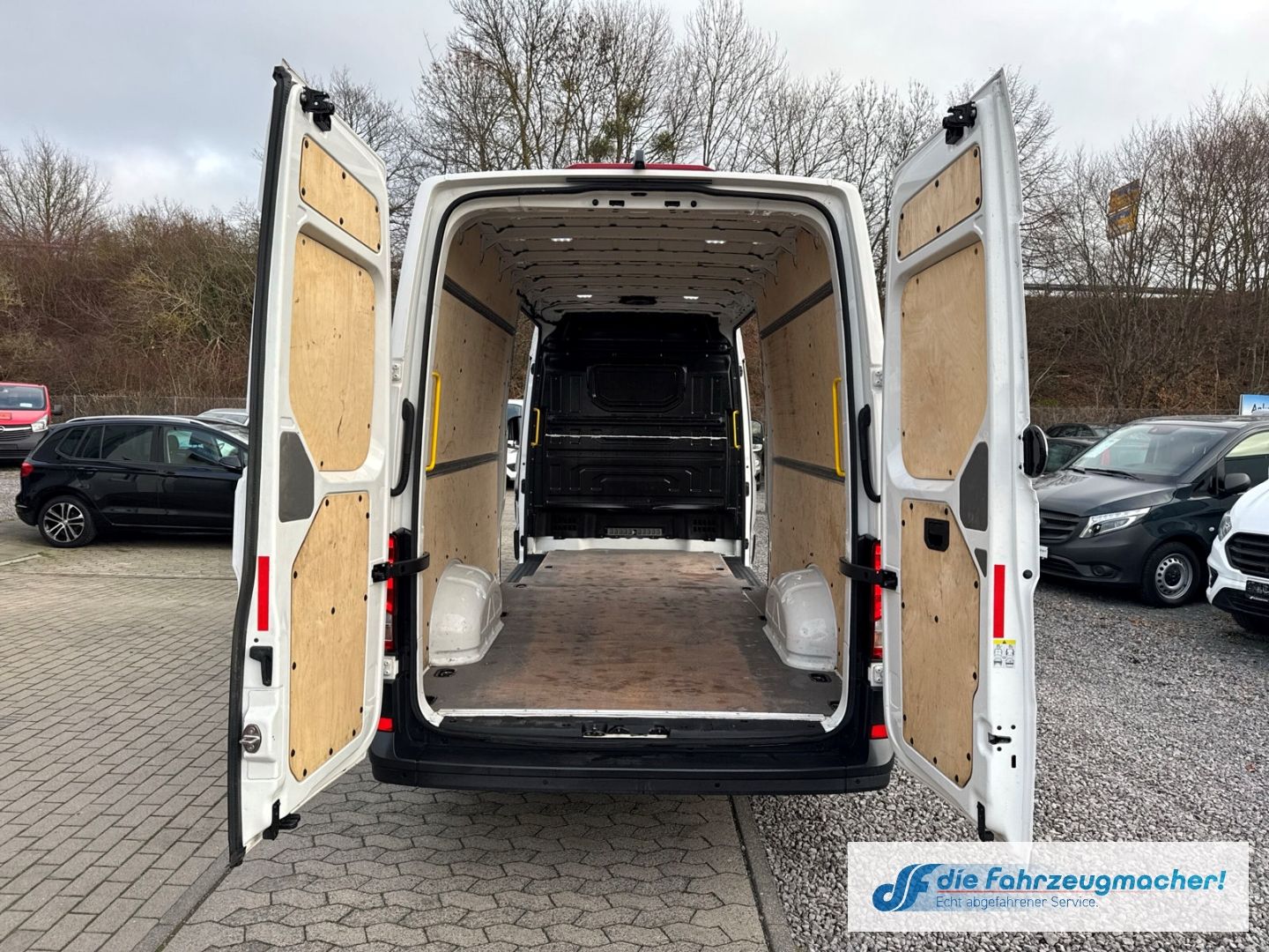 Fahrzeugabbildung Volkswagen Crafter Kasten 35 MAXI 2xSchiebetür lang hoch KA