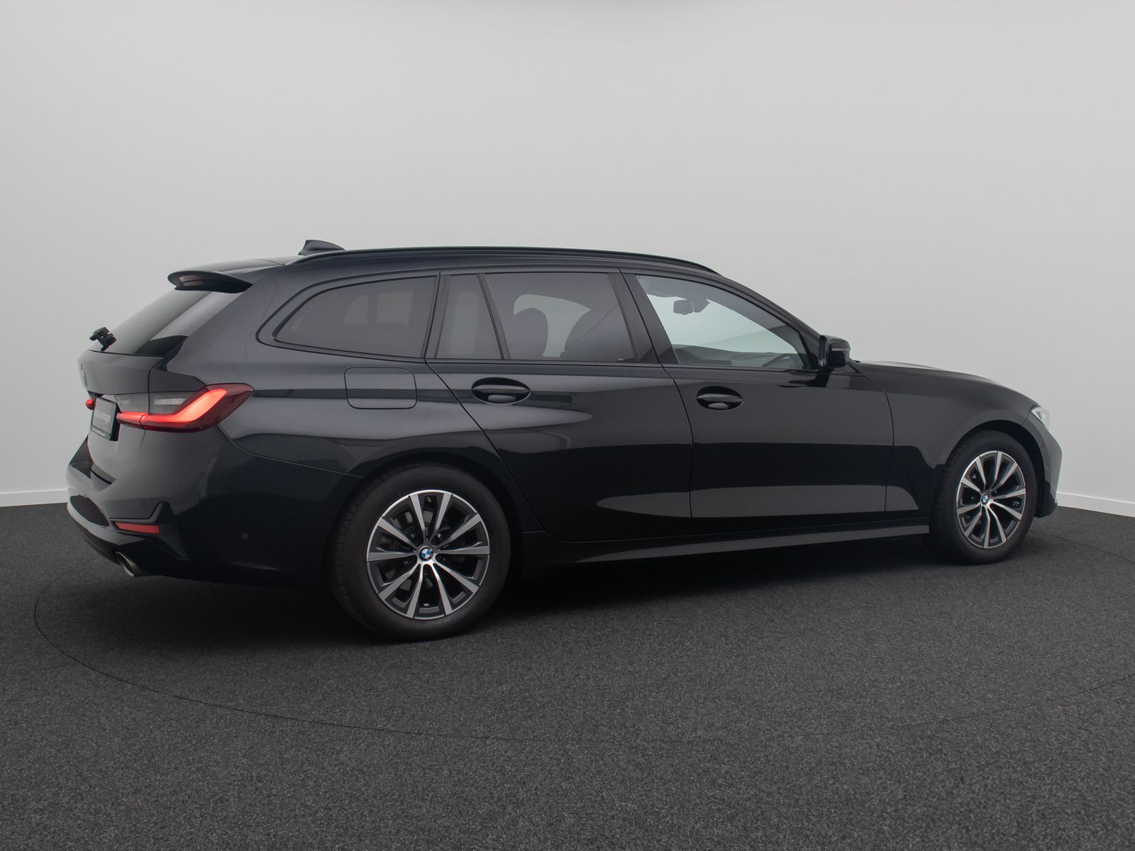 Fahrzeugabbildung BMW 318i Sport Line DAB Kamera Stop&go Laser HiFi