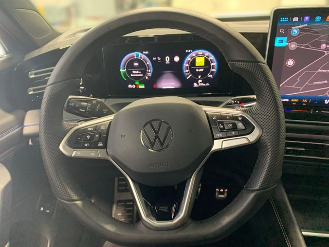 Tiguan 1.5 eTSI DSG R LINE IQ.LIGHT+AHK+PANO+HUD