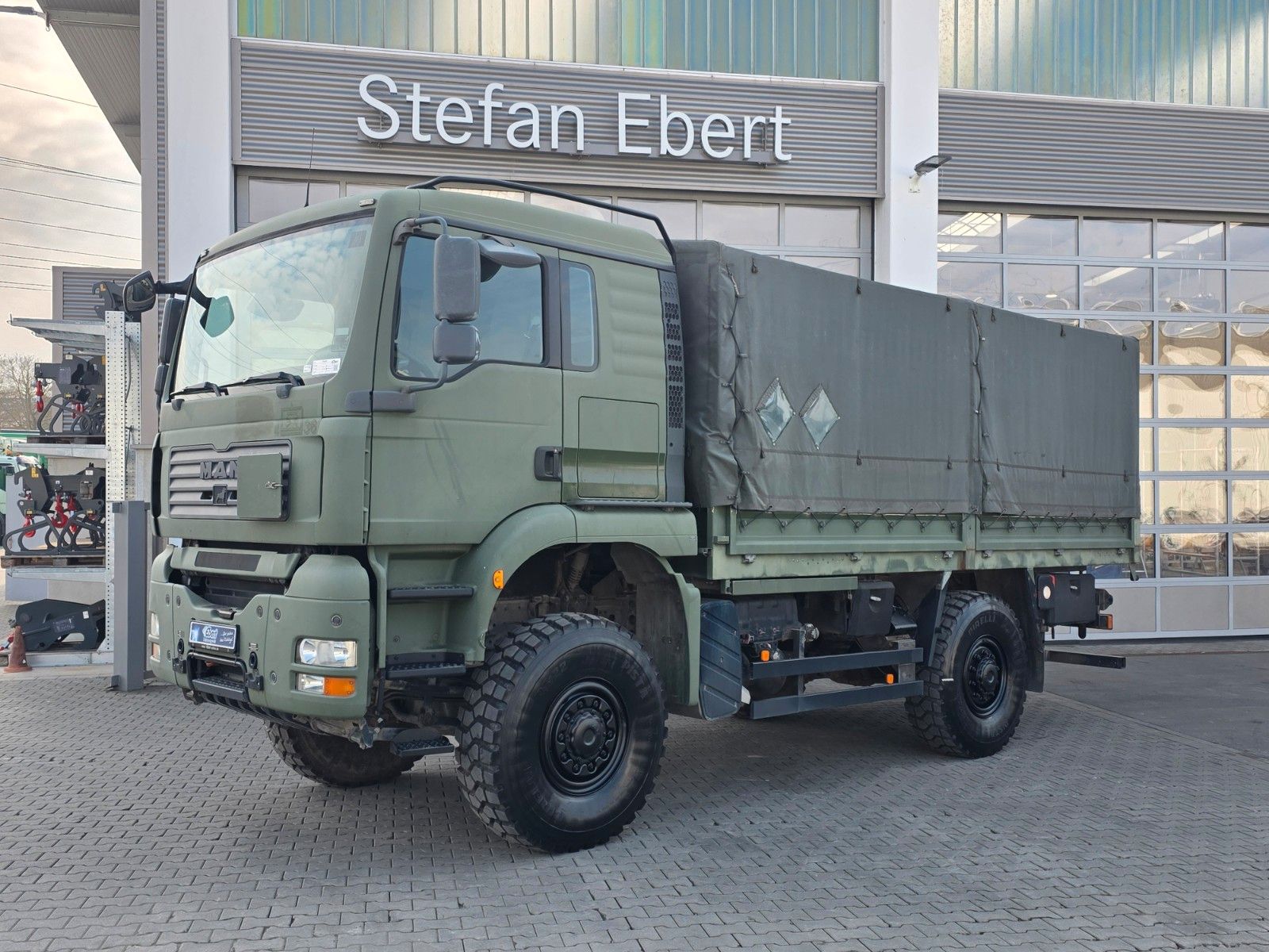 Fahrzeugabbildung MAN TGA 18.360 4x4 BB 3 Sitze Schalter Expedition