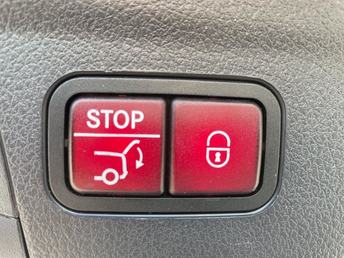 Mercedes-Benz GLE 300 d 4M HUD StandHZG AHK Panodach Navi APP foto 15