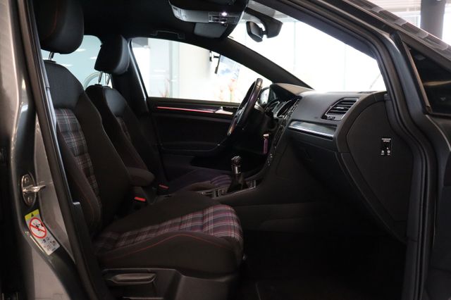 Fahrzeugabbildung Volkswagen Golf VII Lim. GTI BMT/Start-Stopp|LED|ACC|NAVI|
