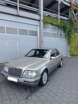 Mercedes-Benz W124 200D - Mercedes-Benz 200: W124 200d