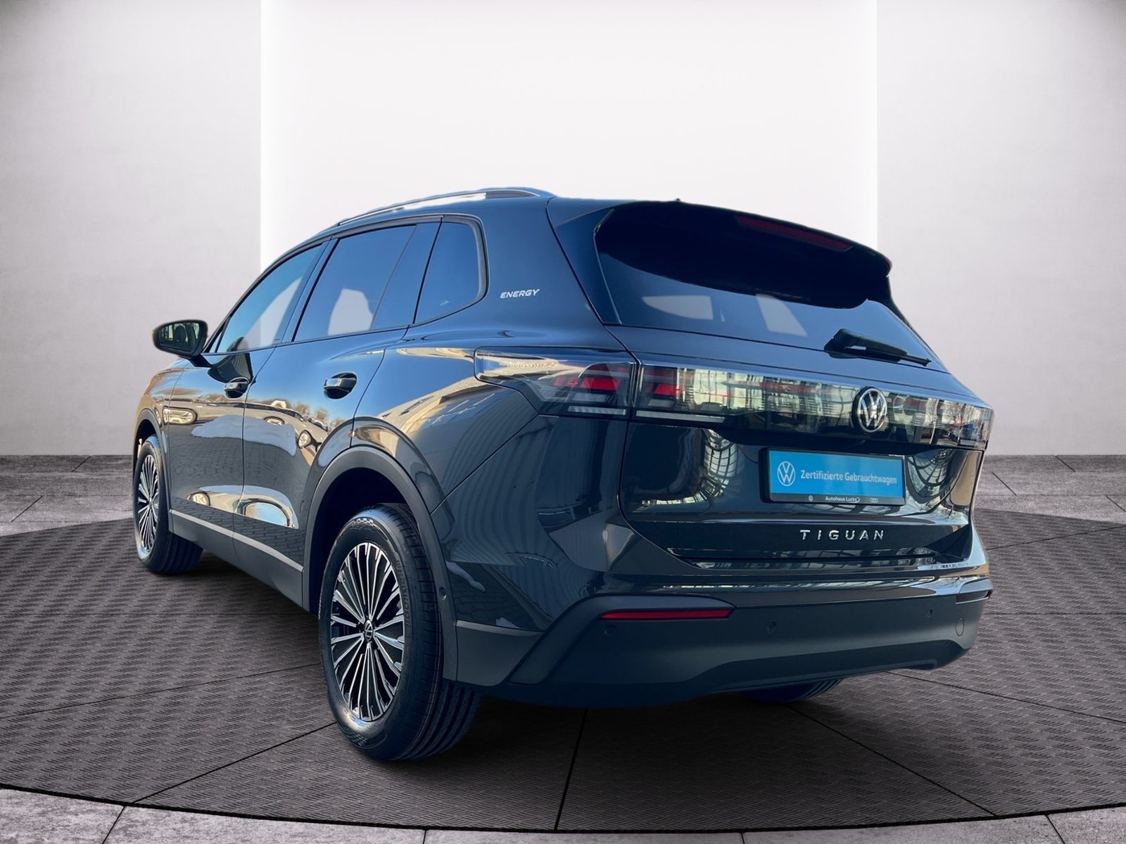Volkswagen Tiguan ENERGY 2,0 l TDI DSG Matrix Stdhzg Kam foto 5