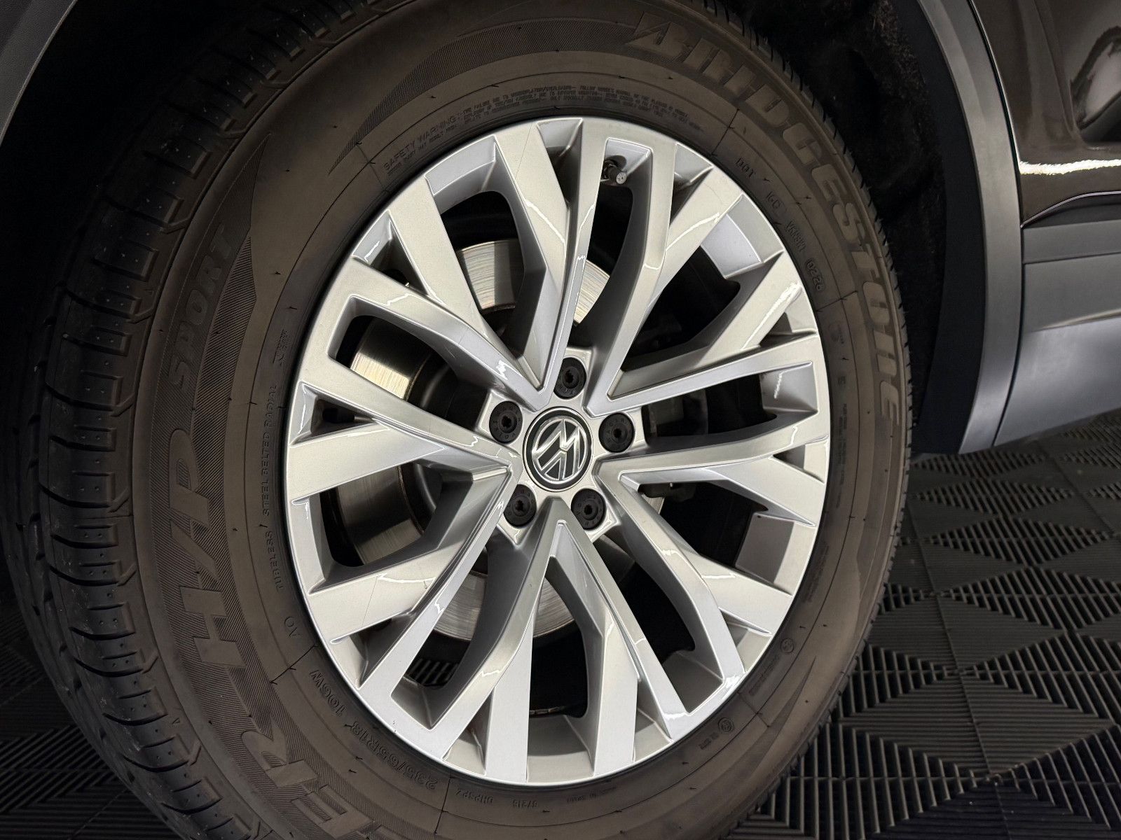 Fahrzeugabbildung Volkswagen Touareg 3.0 TDI 4Motion/KAMERA/ACC/AHK/LED