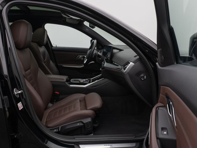 Foto Nummer 25: BMW 330e