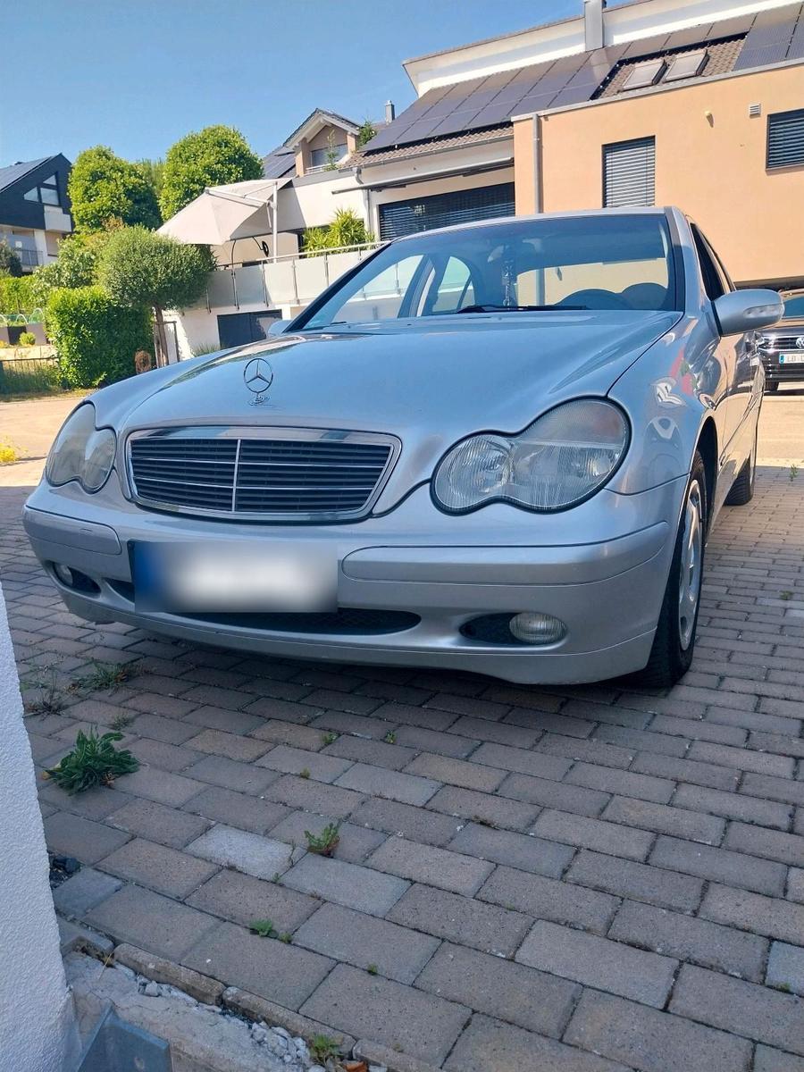 Mercedes-Benz C 200