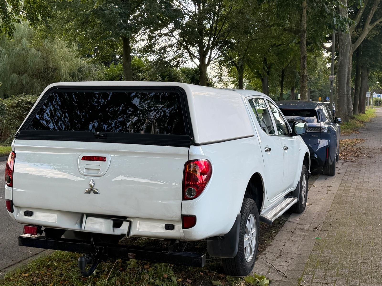 Mitsubishi L200(2012) - Top Zustand, Hardtop, AHK kein Rost