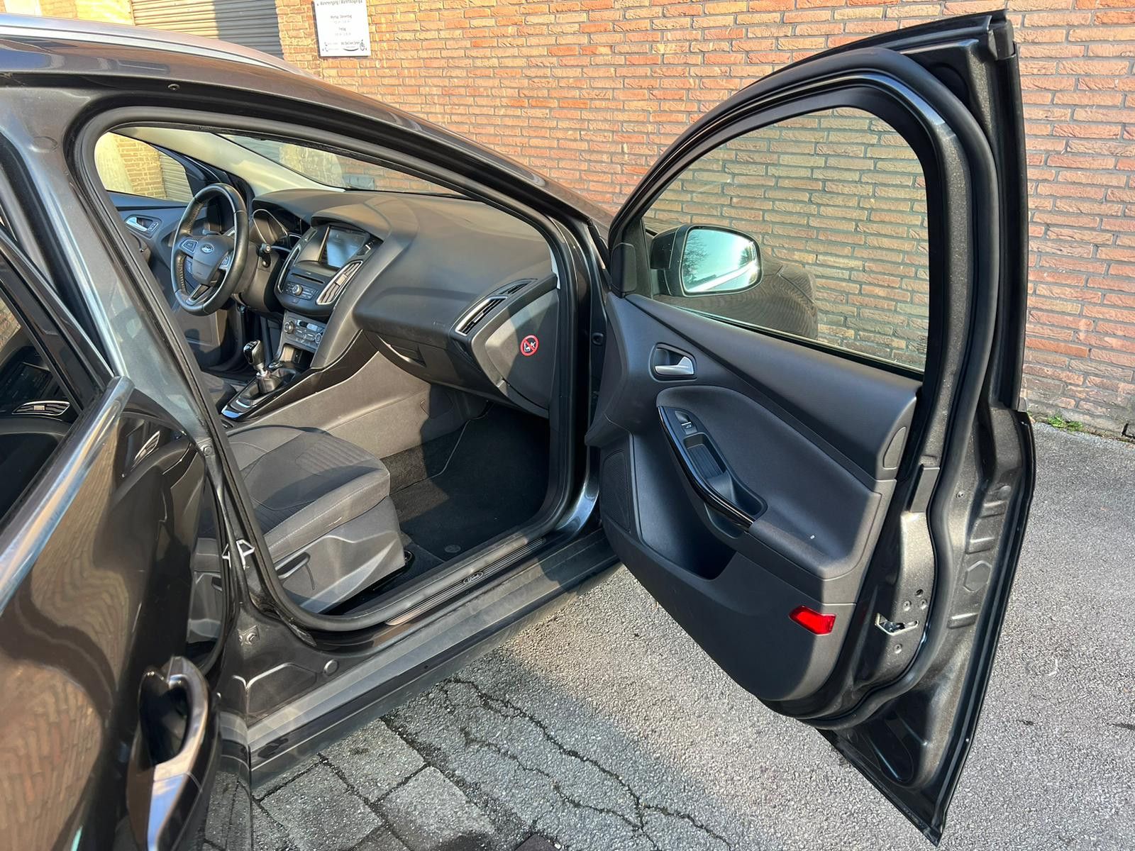 FORD Focus Turnier Titanium selbst Parkassistent
