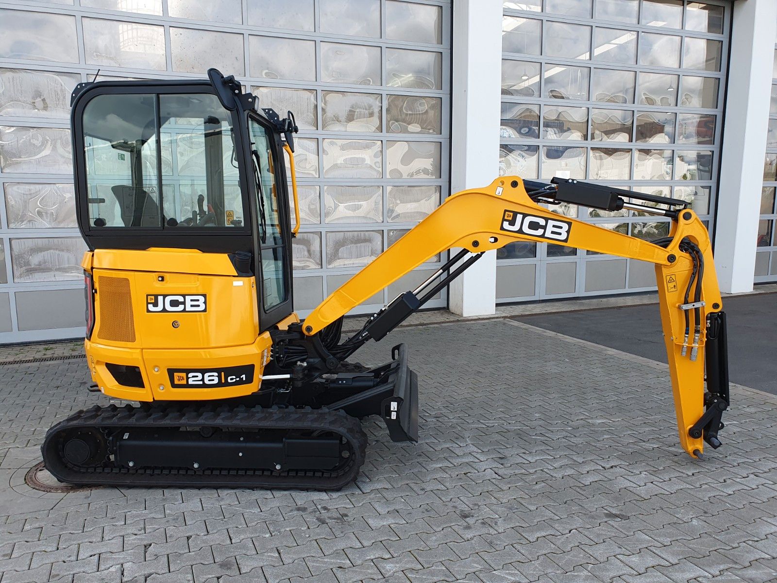 Fahrzeugabbildung JCB 26C-1 Pro Cab / Neufahrzeug / Planierschild