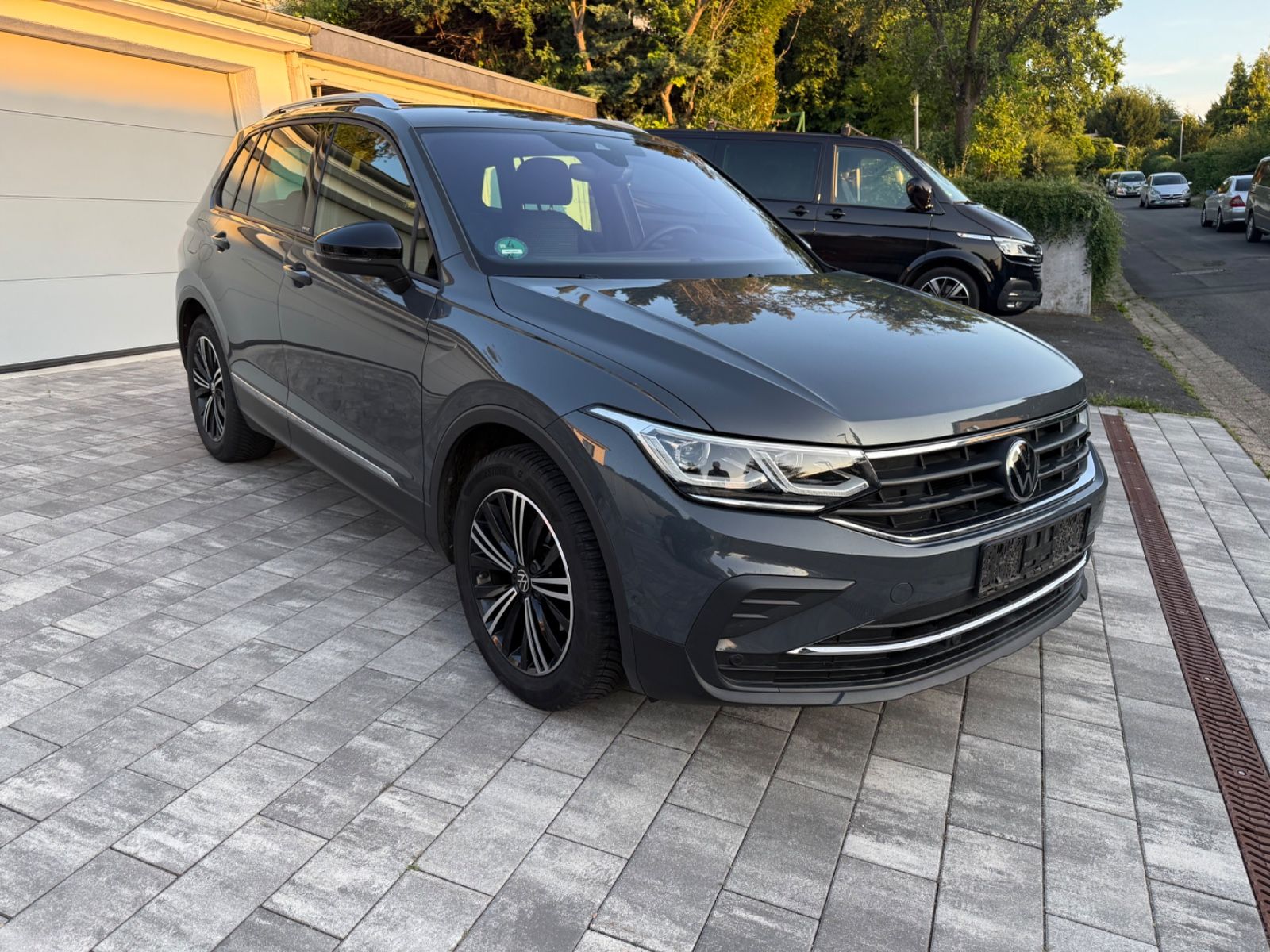 Volkswagen Tiguan 1.5 TSI OPF UNITED LED Navi AHK SHZ Virtu foto 2