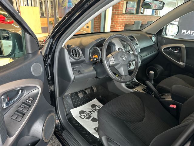 Toyota RAV 4 Team *4×4*Benzin*All Terrain*