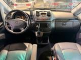 Mercedes-Benz Viano 3.0 CDI lang *Automatik* 6-Sitzer*Navi*AHK - Mercedes-Benz Viano: V6
