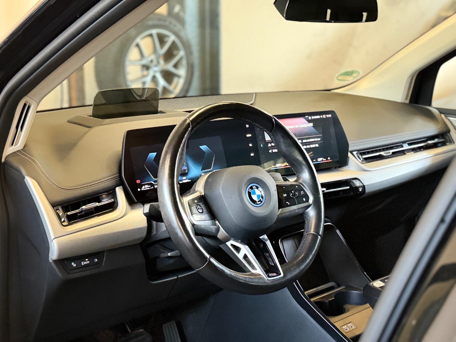 BMW 230e Xdrive Harman-Cardon/ Neues Model