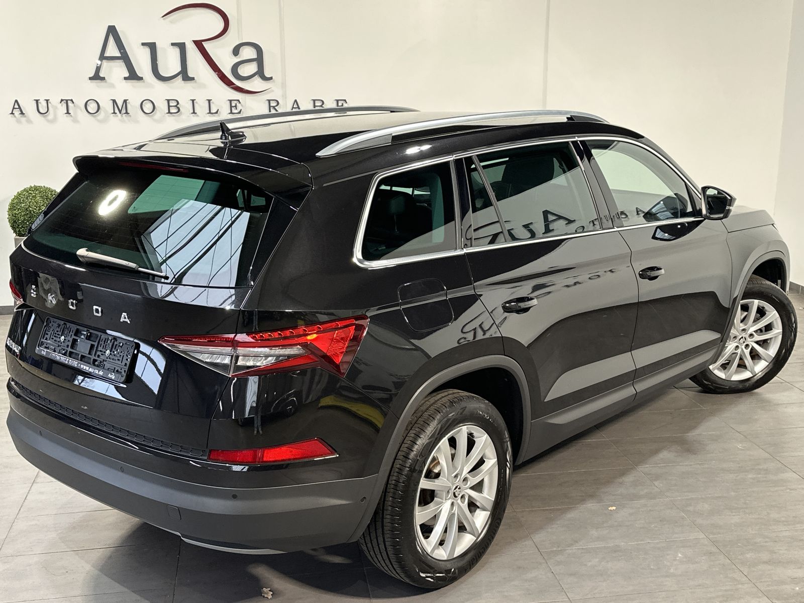 Fahrzeugabbildung SKODA Kodiaq 2.0 TDI DSG Style NAV+LED+DCC+18ZOLL+SHZ