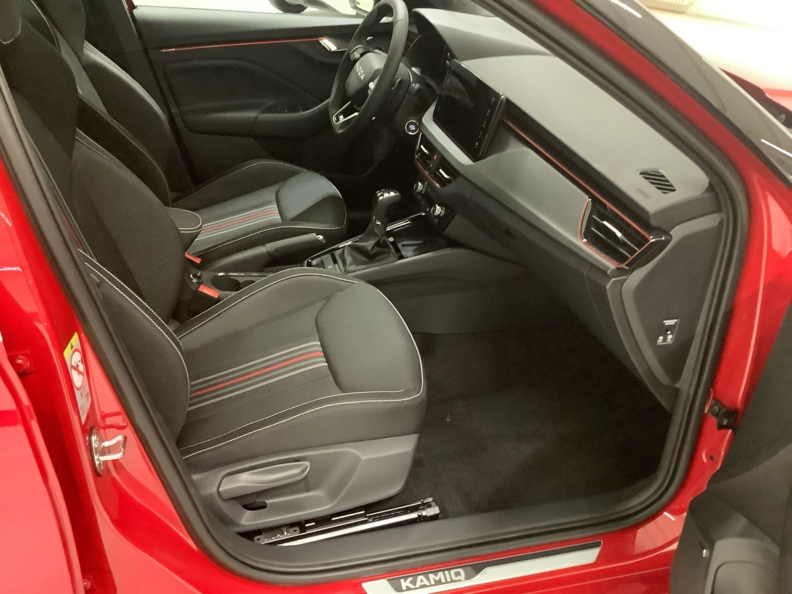 KAMIQ MONTE CARLO 110 kW DSG AHK PANO SOUND