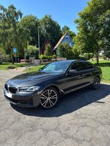 BMW 530d xDrive Limousine + Alu-Winterreifen - BMW 530 Gebrauchtwagen in Saarbrücken