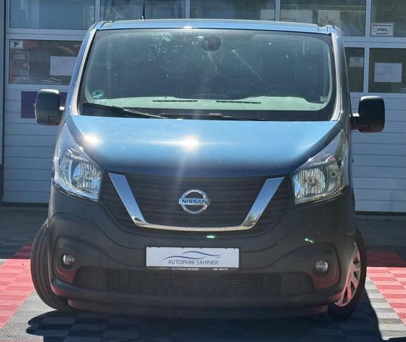 NISSAN NV300