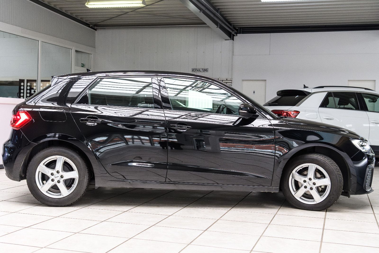 Fahrzeugabbildung Audi A1 Sportback 25 TFSI basis